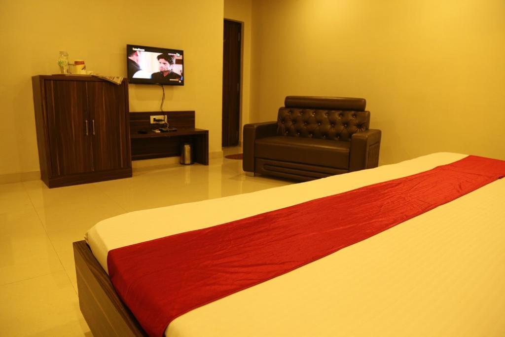 Kingsway Hotel And Restaurant Ajmer Dargah 350 Meter Экстерьер фото